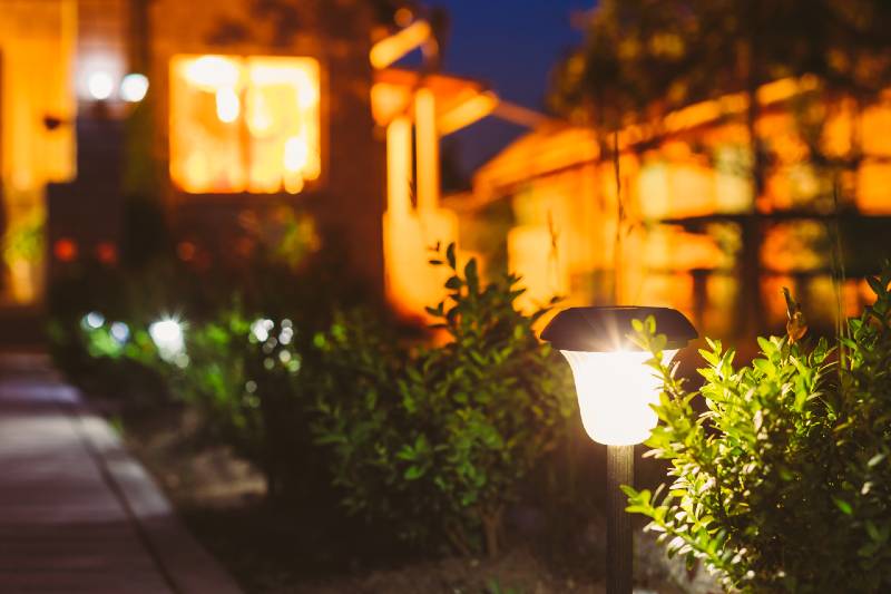 how to fix solar lights