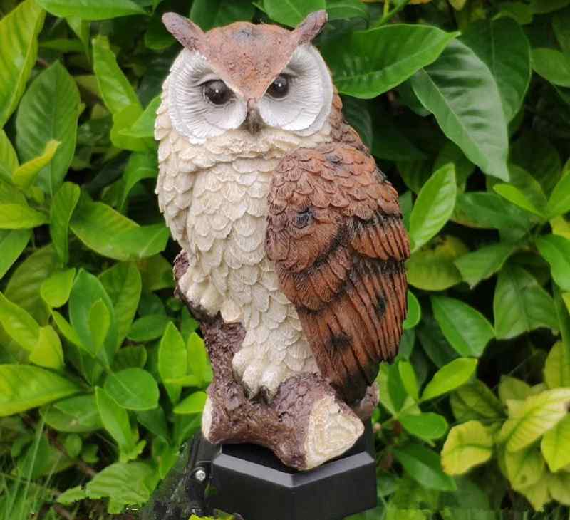5 Absolute Best Owl Solar Lights & Statues [2021 Review]