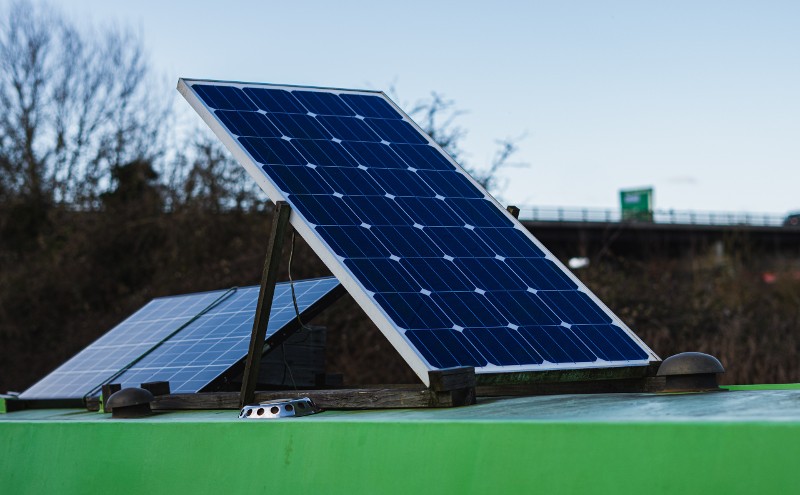 What Can a 500 Watt Solar Panel Run?